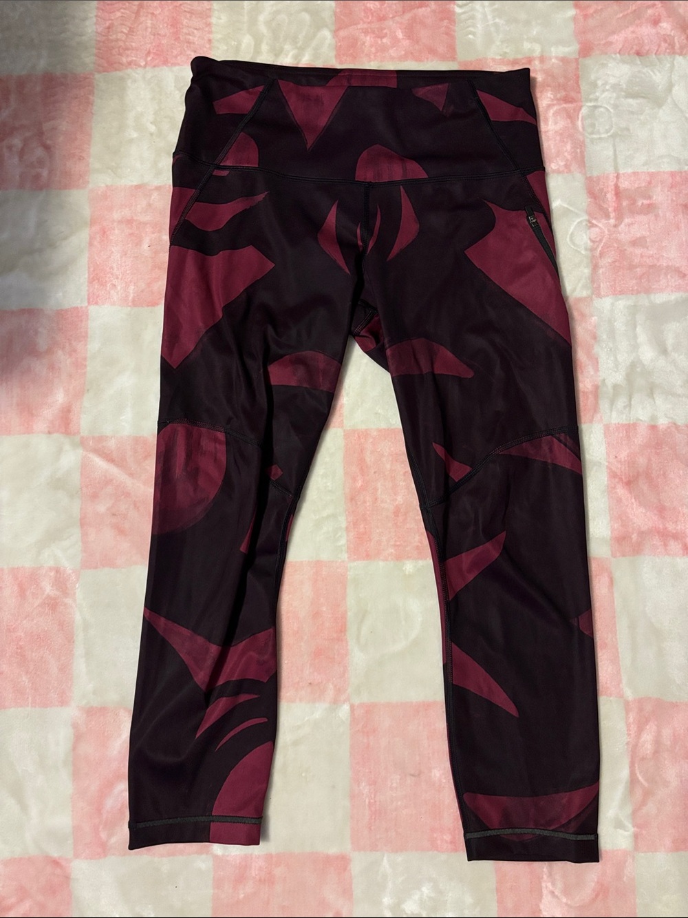 lululemon athletica Burgundy and Black Abstract Mid-Rise Leggings